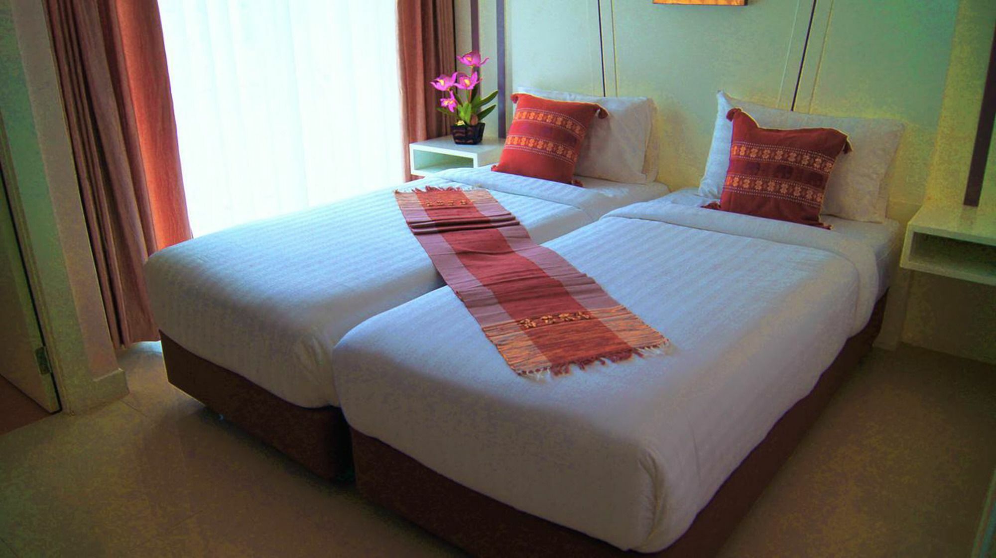 J Sweet Dream Boutique Hotel Phuket Patong Eksteriør billede